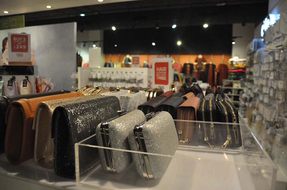 Globus store at kumar pacific