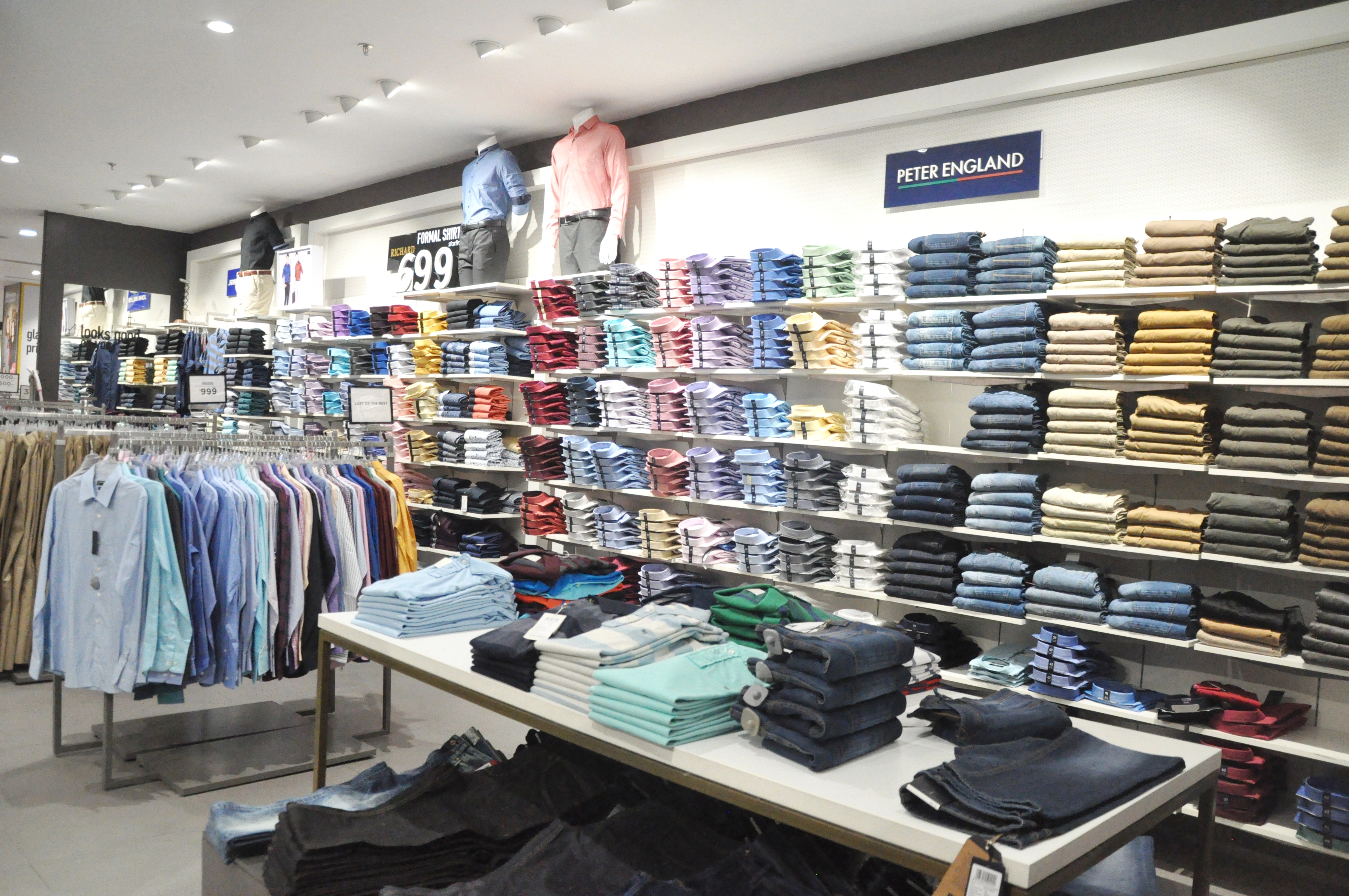 Pantaloons store at kumar pacific