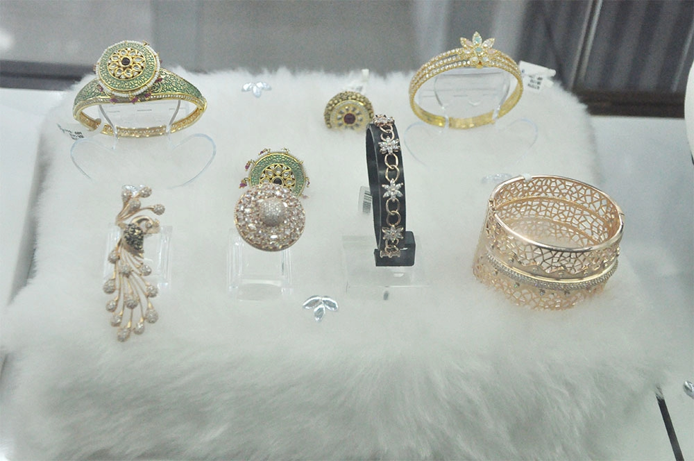 Tuan Jewellery at Kumar Pacific Mall